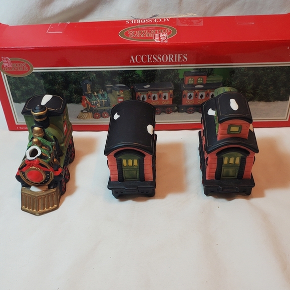 Dickens Collectibles Vintage 1998 Hand Painted Porcelain Train Set, 3 Pieces - Picture 7 of 14
